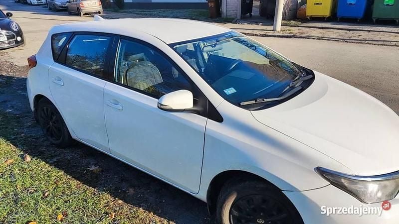 Używany 2016 Toyota Auris Premium | 39 500 zł (Uczciwa cena) - Obraz 1/4