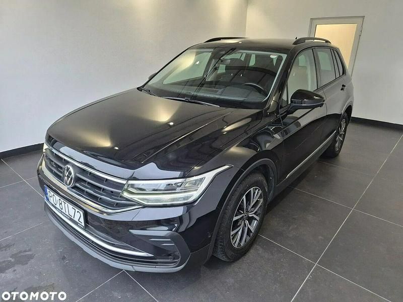Czarny Używany 2021 VW Tiguan SUV | 99 900 zł (Uczciwa cena) - Obraz 1/4