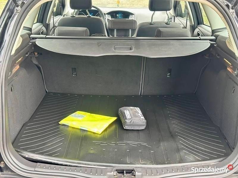 Używany Ford Focus 2013 Czarny Kombi