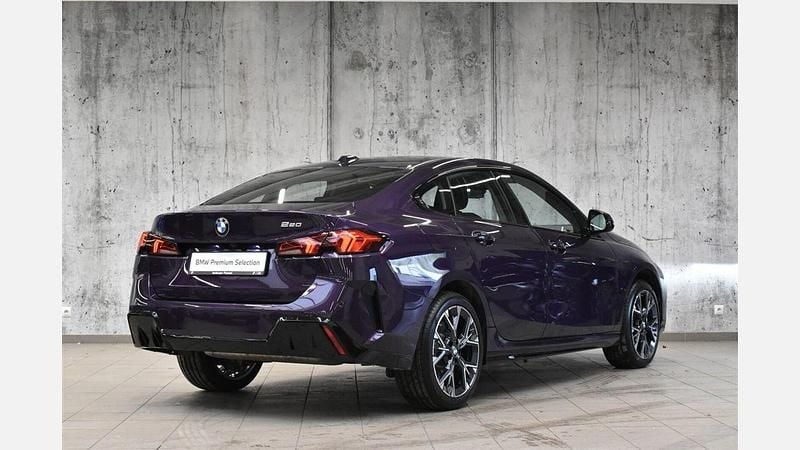 Używany BMW 220 Shadowline 156 KM (114 kW) 2025 Thundernight metalizowany Coupe