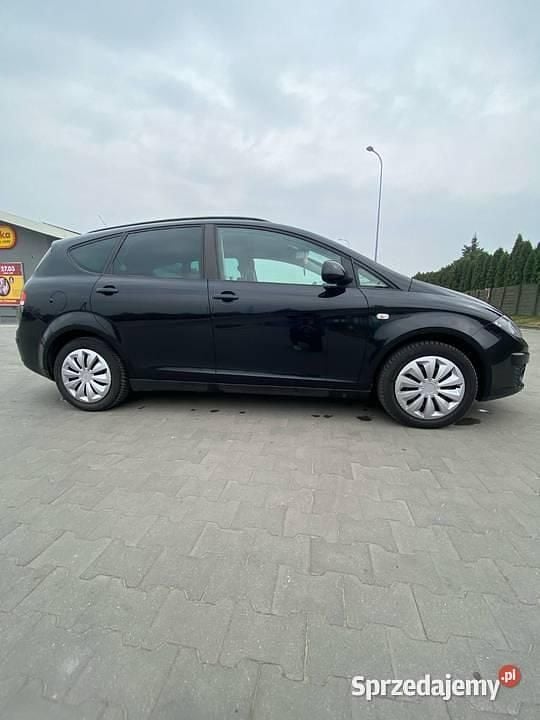 Czarny Używany 2014 Seat Altea Minivan | 25 000 zł (Drogi) - Obraz 1/4