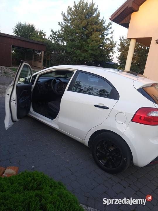Używany Kia Rio 75 KM (55 kW) 2012