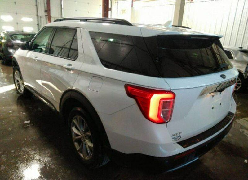 Używany Ford Explorer XLT 300 KM (220 kW) 2020 Biały SUV