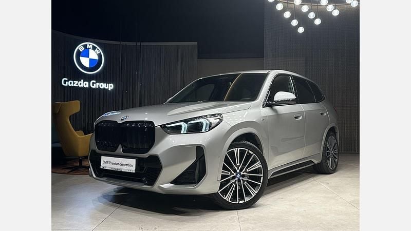 Srebrny space metalizowany Używany 2023 BMW iX1 Comfort Edition SUV | 199 900 zł - Obraz 1/3