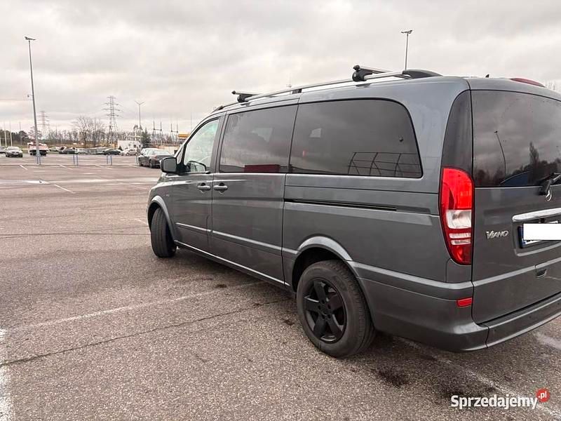 Używany Mercedes Viano 2011 Grafitowy Minivan