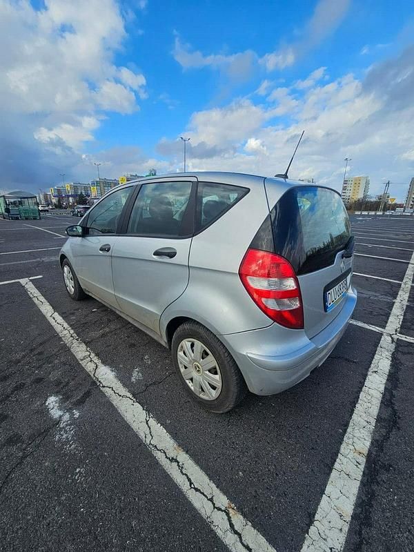 Używany Mercedes A150 95 KM (69 kW) 2006 Srebrny Hatchback