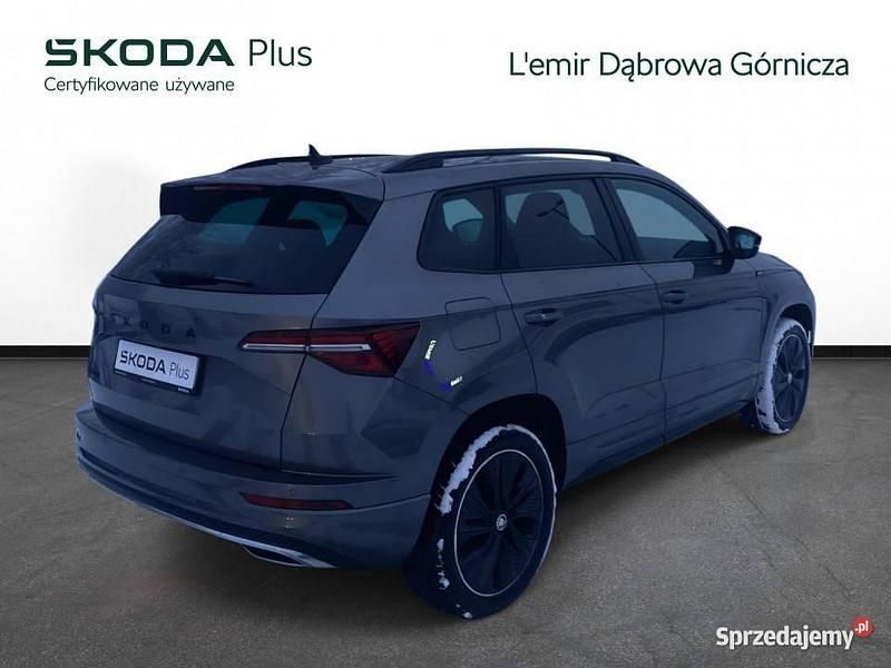 Szary Używany 2024 Skoda Karoq SportLine SUV | 129 900 zł (Dość drogi) - Obraz 1/4