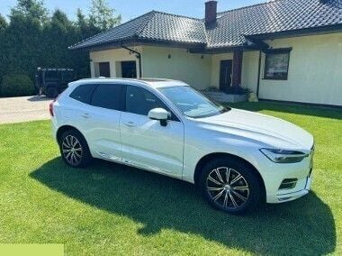 Biały Używany 2021 Volvo XC60 SUV | 217 500 zł (Drogi) - Obraz 1/4