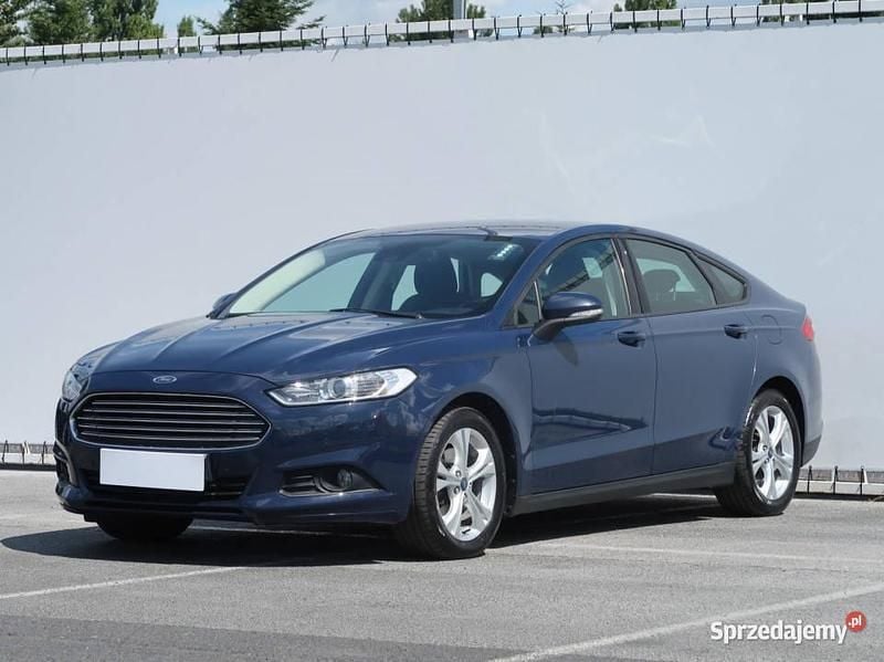 Używany Ford Mondeo 2018 Niebieski Hatchback