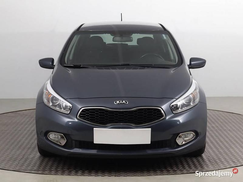 Niebieski Używany 2013 Kia Ceed Hatchback | 33 999 zł (Uczciwa cena) - Obraz 1/4