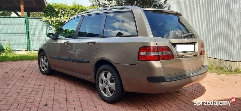 Beżowy Używany 2007 Fiat Stilo Kombi | 8500 zł (Drogi) - Obraz 1/4