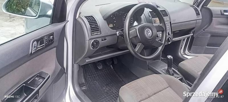 Używany VW Polo 54 KM (39 kW) 2006 Srebrny Hatchback