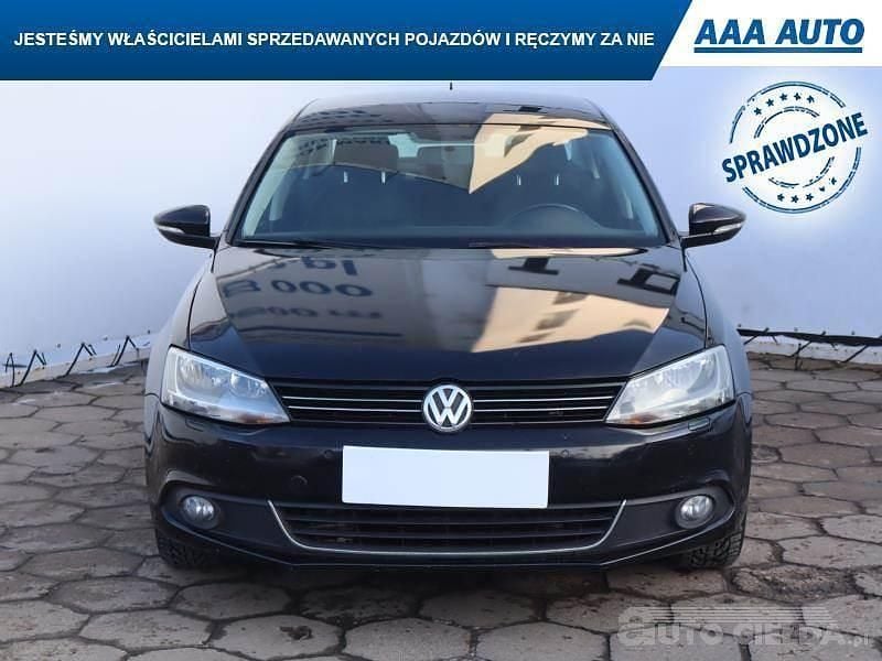 Używany VW Jetta 2013 Czarny Sedan/Limuzyna