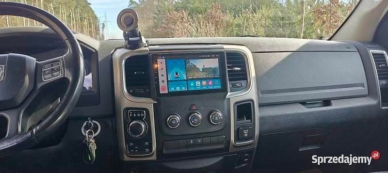 Używany Dodge Ram 2014 Bordowy Pickup