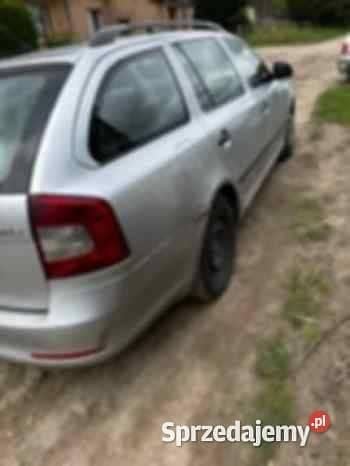 Używany Skoda Octavia 105 KM (77 kW) 2010 Srebrny Kombi