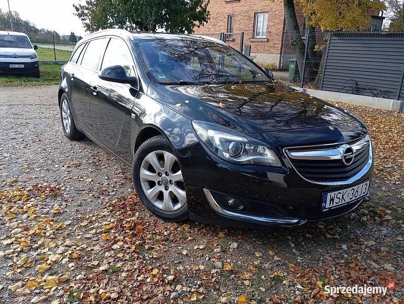 Czarny Używany 2015 Opel Insignia Kombi | 25 800 zł (Dobra cena) - Obraz 1/4