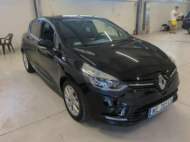 Używany Renault Clio IV 90 KM (66 kW) 2018 Czarny (metalik) Hatchback