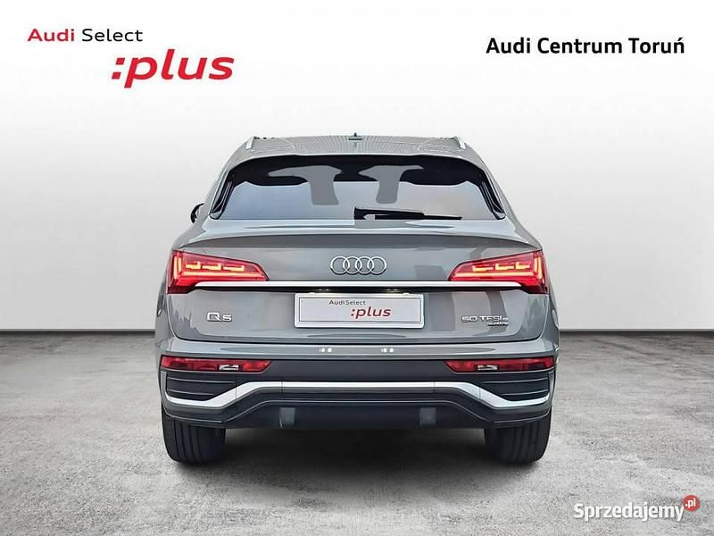 Używany Audi Q5 Sportback Ambiente 299 KM (219 kW) 2021 Szary SUV