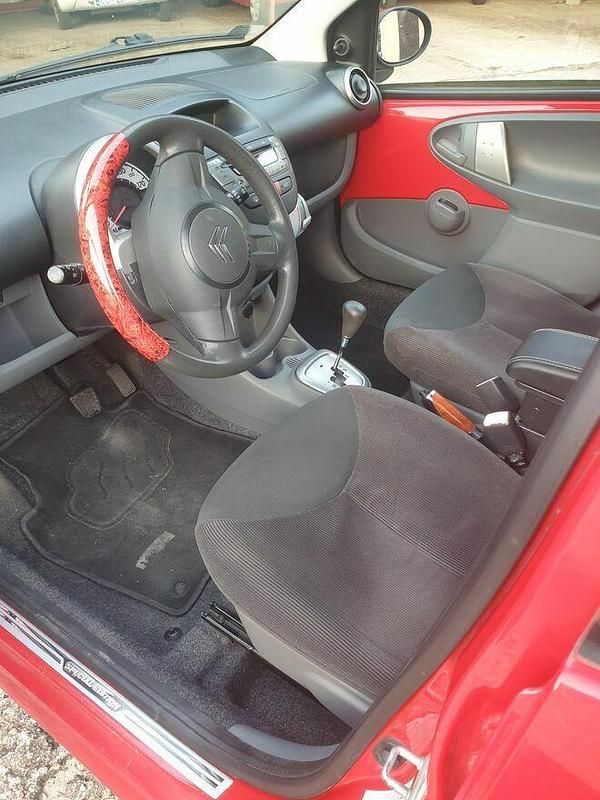 Używany Citroën C1 68 KM (50 kW) 2008 Czerwony Hatchback