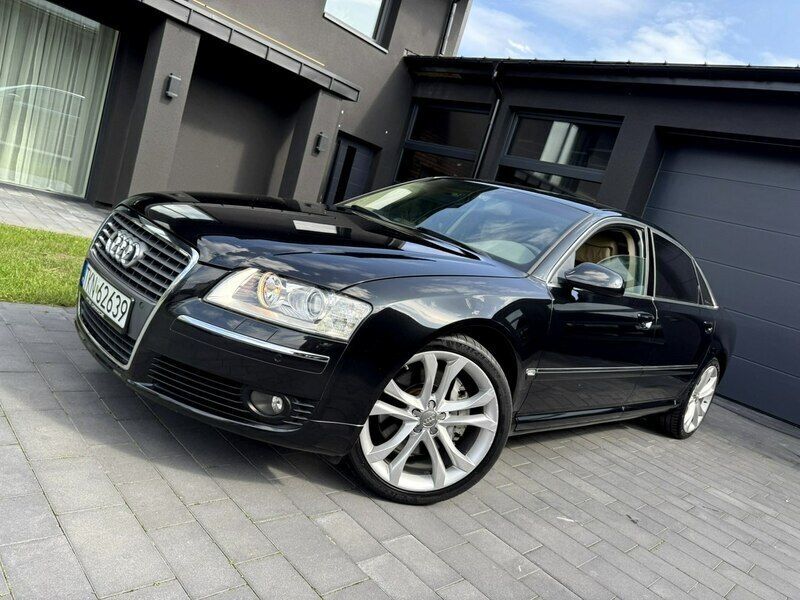 Czarny (metalik) Używany 2006 Audi A8 Sedan/Limuzyna | 55 000 zł - Obraz 1/4