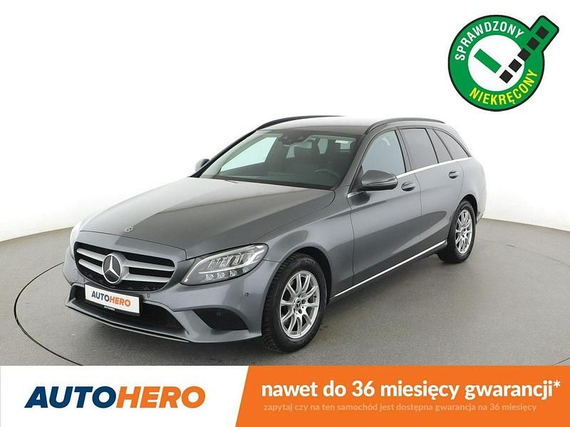 Szary Używany 2020 Mercedes C180 Kombi | 67 400 zł (Super Cena) - Obraz 1/3