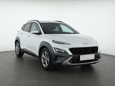 Biały Używany 2022 Hyundai Kona SUV | 74 999 zł (Uczciwa cena) - Obraz 1/4