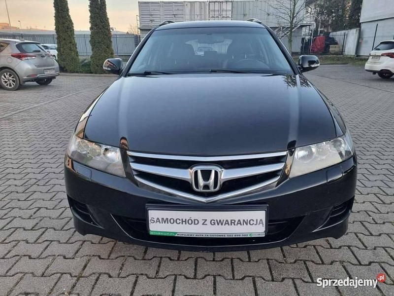 Używany Honda Accord 155 KM (114 kW) 2006 Czarny Sedan/Limuzyna