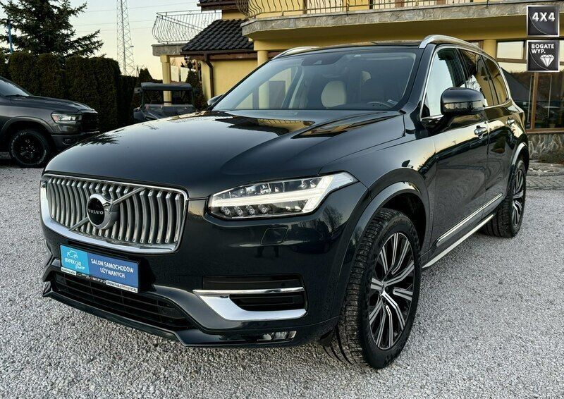 Grafitowy Używany 2021 Volvo XC90 Inscription SUV | 159 900 zł (Dobra cena) - Obraz 1/4