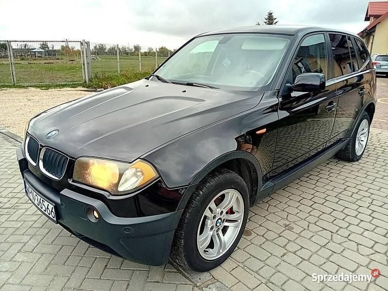 Czarny Używany 2005 BMW X3 SUV | 18 900 zł (Uczciwa cena) - Obraz 1/4