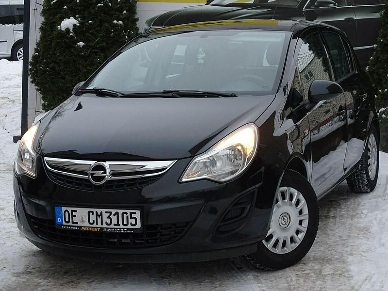 Używany Opel Corsa 87 KM (63 kW) 2012 Czarny Hatchback
