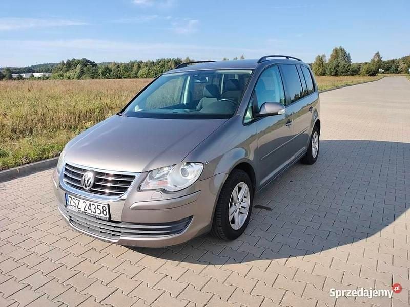 Używany 2008 VW Touran Minivan | 17 800 zł - Obraz 1/4