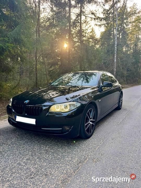 Czarny Używany 2011 BMW 523 Sedan/Limuzyna | 41 000 zł - Obraz 1/3