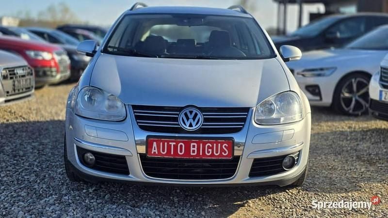 Srebrny Używany 2009 VW Golf VI Kombi | 16 900 zł (Uczciwa cena) - Obraz 1/4