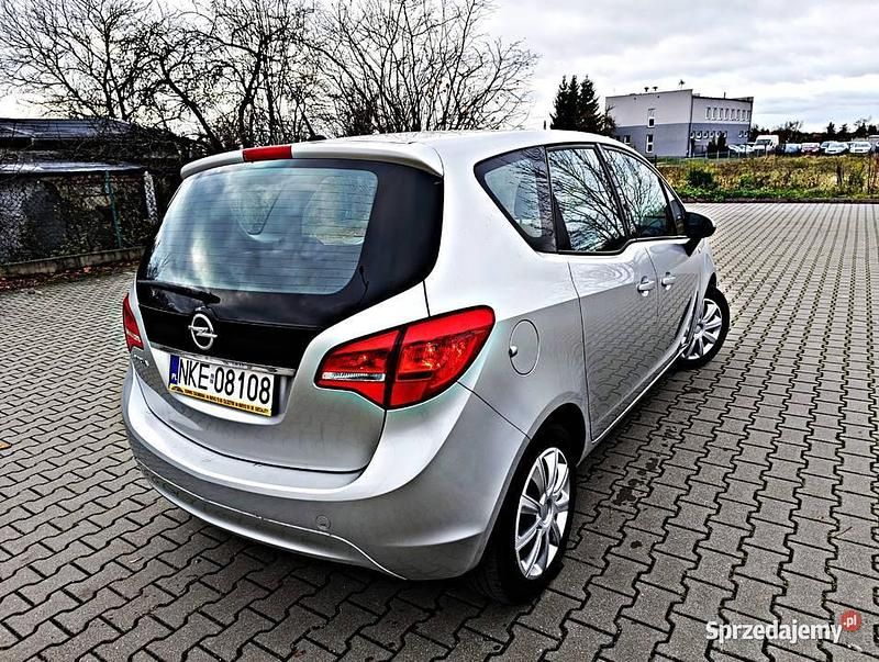 Używany Opel Meriva 2010 Srebrny Minivan