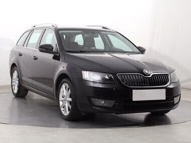 Czarny Używany 2015 Skoda Octavia Kombi | 41 499 zł (Uczciwa cena) - Obraz 1/4