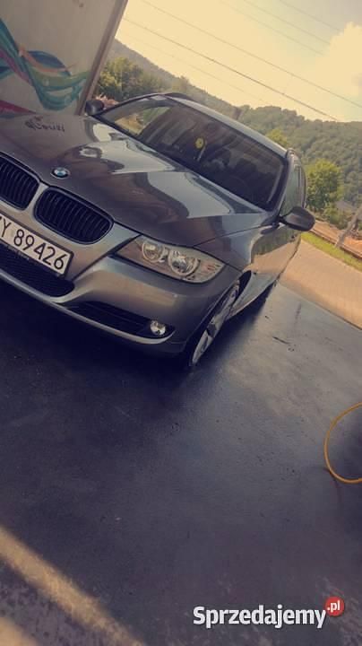 Używany BMW 320 2009 Srebrny Kombi