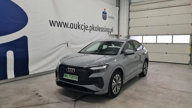 Szary Używany 2022 Audi Q4 e-tron SUV | 180 000 zł - Obraz 1/4