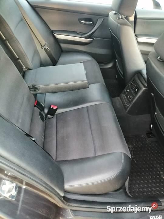 Srebrny Używany 2006 BMW 320 Sedan/Limuzyna | 15 000 zł (Uczciwa cena) - Obraz 1/4