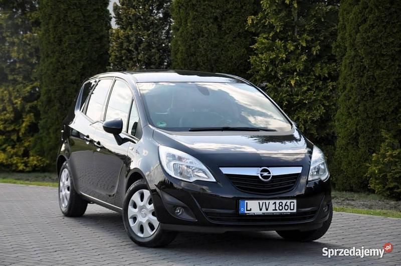 Czarny Używany 2011 Opel Meriva Minivan | 17 900 zł (Uczciwa cena) - Obraz 1/4