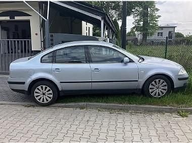 Szary Używany 2001 VW Passat | 1760 zł (Dobra cena) - Obraz 1/4