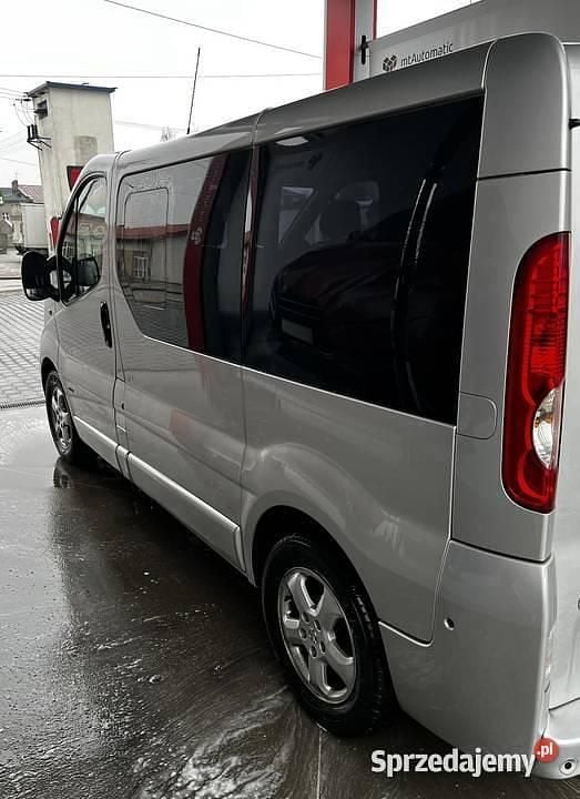 Używany Opel Vivaro 2006 Srebrny Minivan