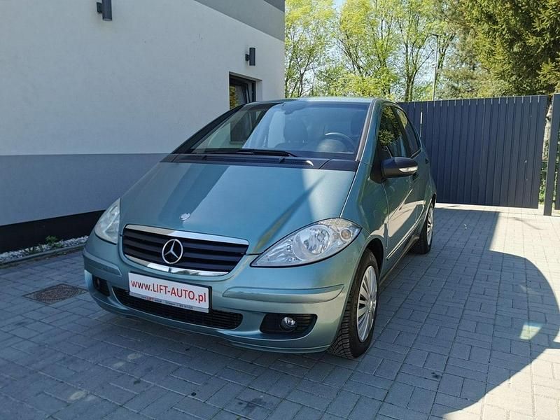 Zielony Używany 2005 Mercedes A160 Sedan/Limuzyna | 12 900 zł (Dość drogi) - Obraz 1/4