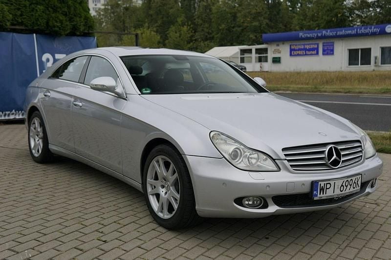 Srebrny Używany 2005 Mercedes CLS350 Coupe | 39 900 zł - Obraz 1/4