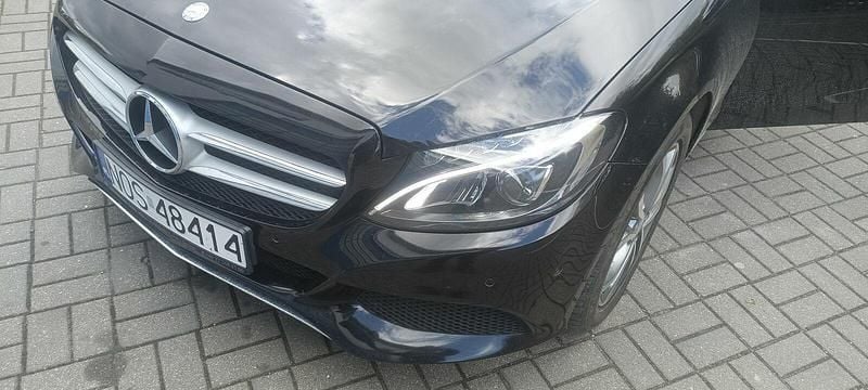 Czarny Używany 2016 Mercedes A200 Sedan/Limuzyna | 71 500 zł - Obraz 1/4