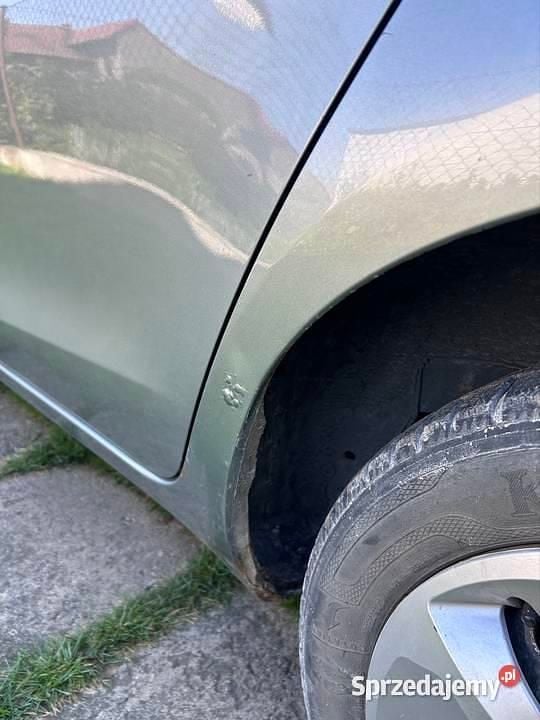 Używany Toyota Yaris 87 KM (63 kW) 2007 Szary Hatchback