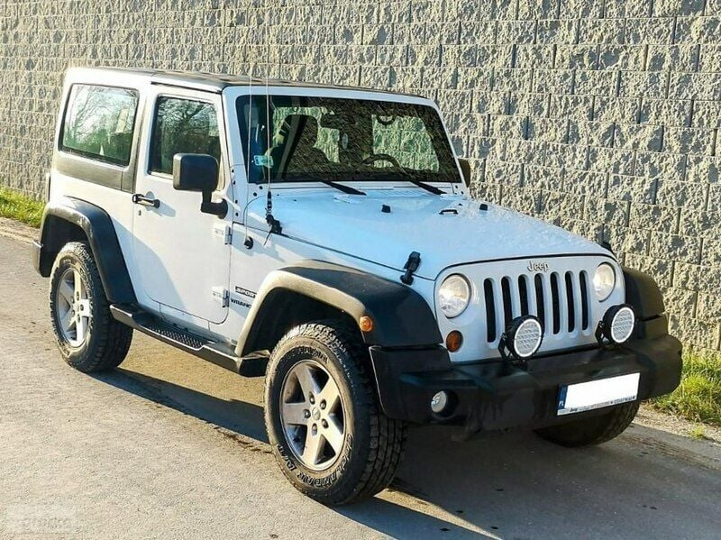 Biały Używany 2012 Jeep Wrangler Sport SUV | 80 900 zł (Super Cena) - Obraz 1/4