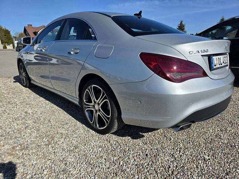 Używany Mercedes CLA180 122 KM (89 kW) 2014 Srebrny (metalik) Sedan/Limuzyna