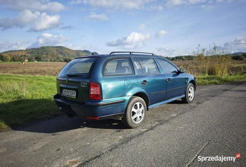 Zielony Używany 1999 Skoda Octavia Kombi | 3600 zł (Uczciwa cena) - Obraz 1/4