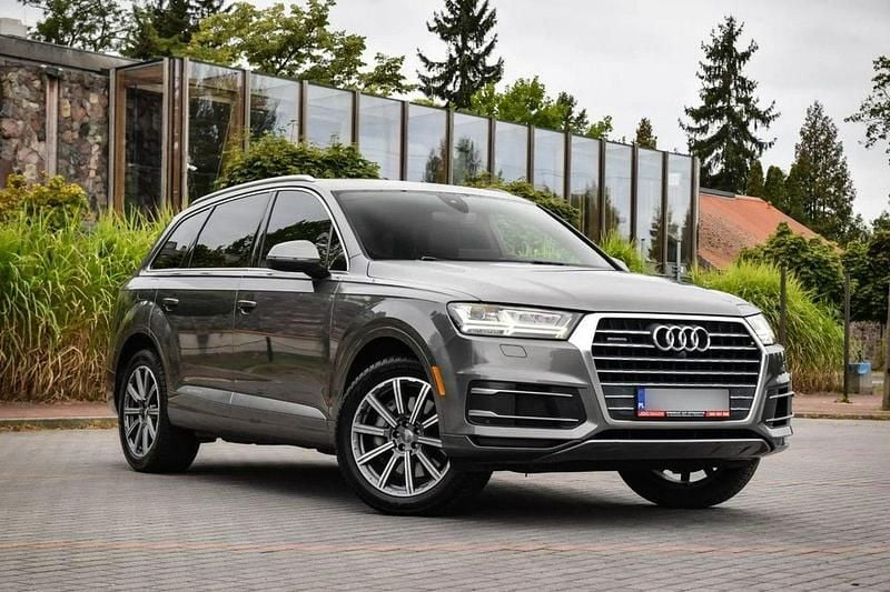 Używany Audi Q7 Comfort 252 KM (185 kW) 2018 Szary SUV