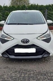 Używany Toyota Aygo X-cite 72 KM (52 kW) 2018 Biały Hatchback